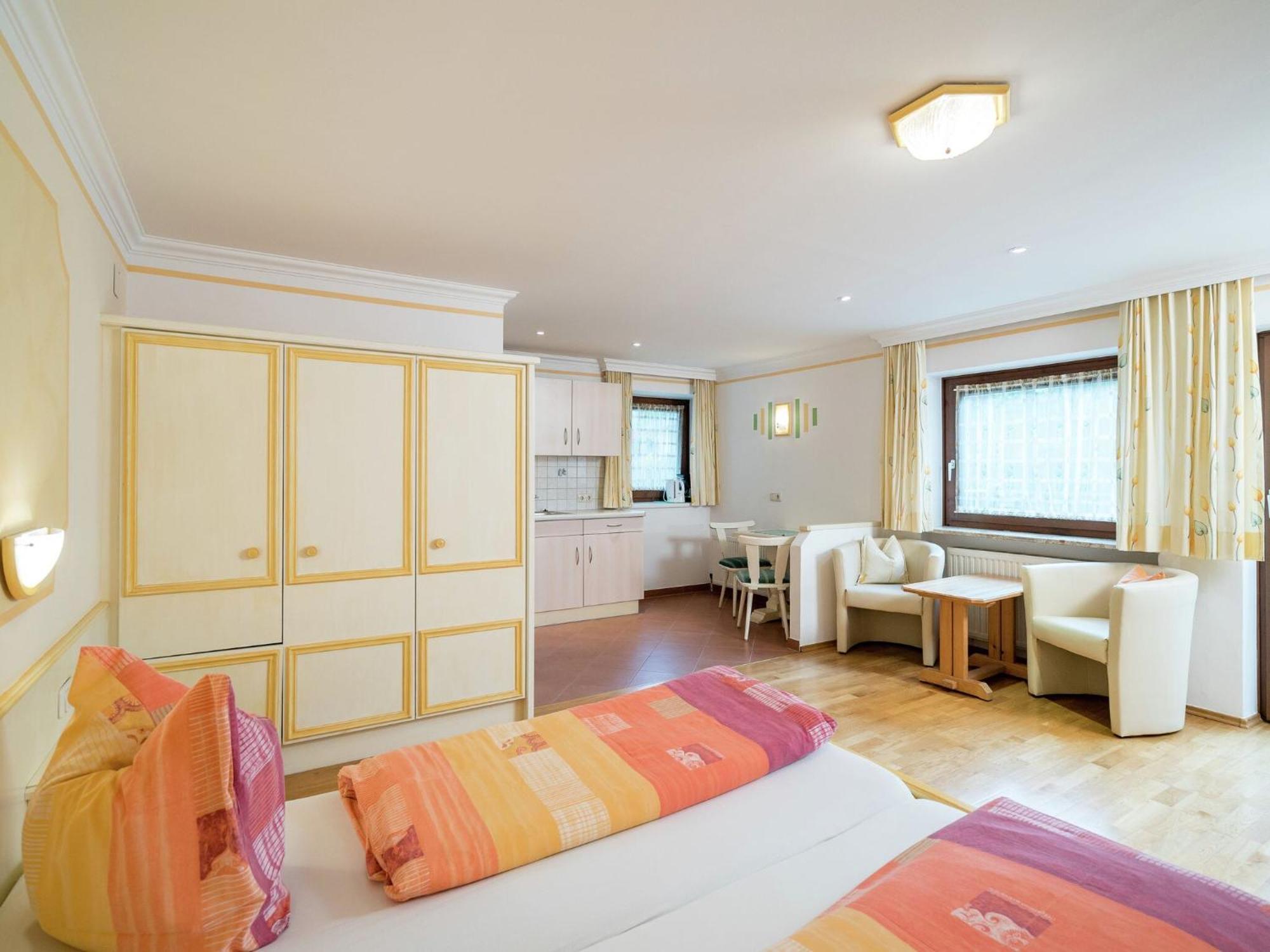 Spacious Apartment in Saalbach-Hinterglemm near Ski Area Exterior foto